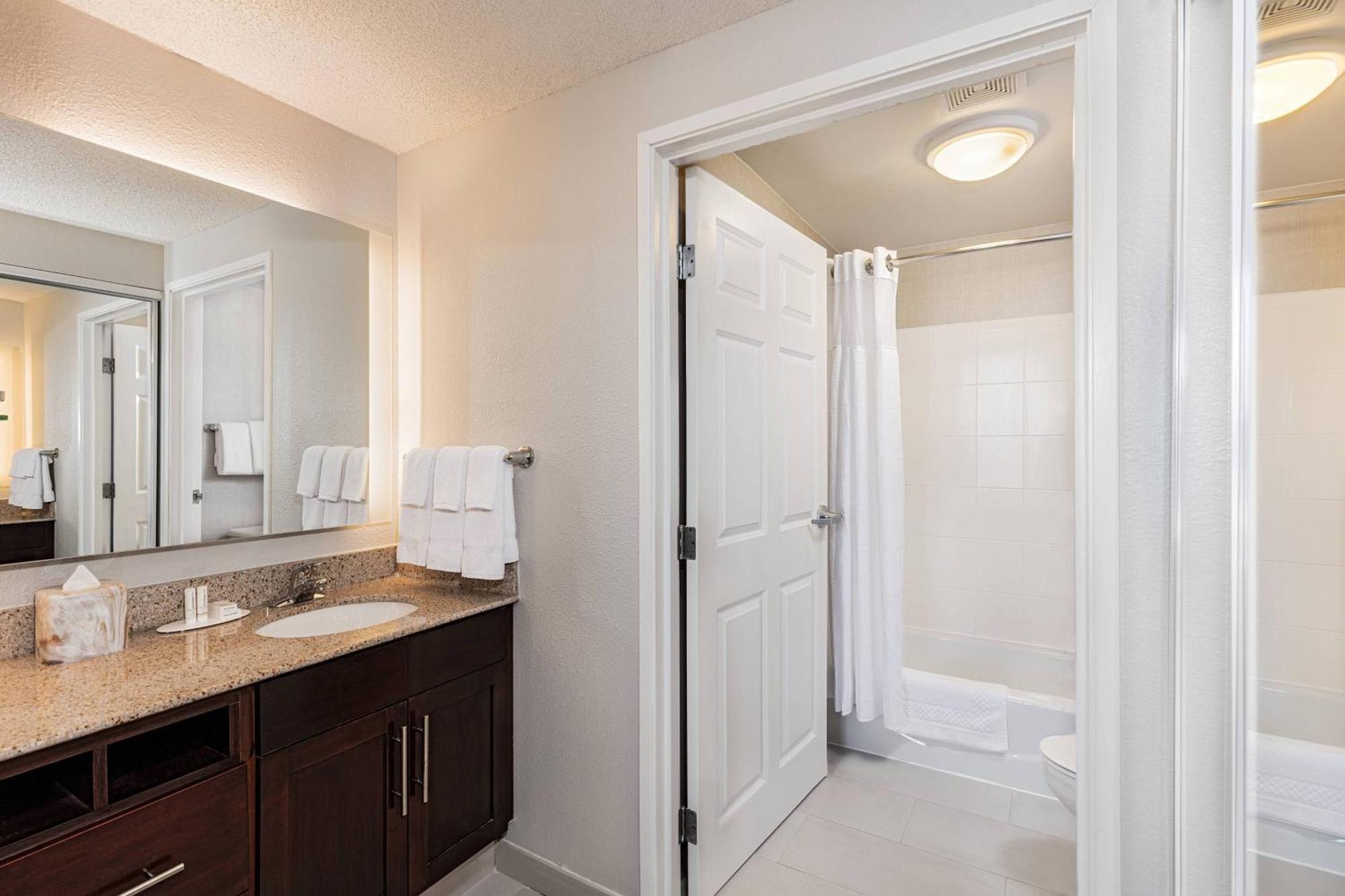 Downtown 3* Louisville