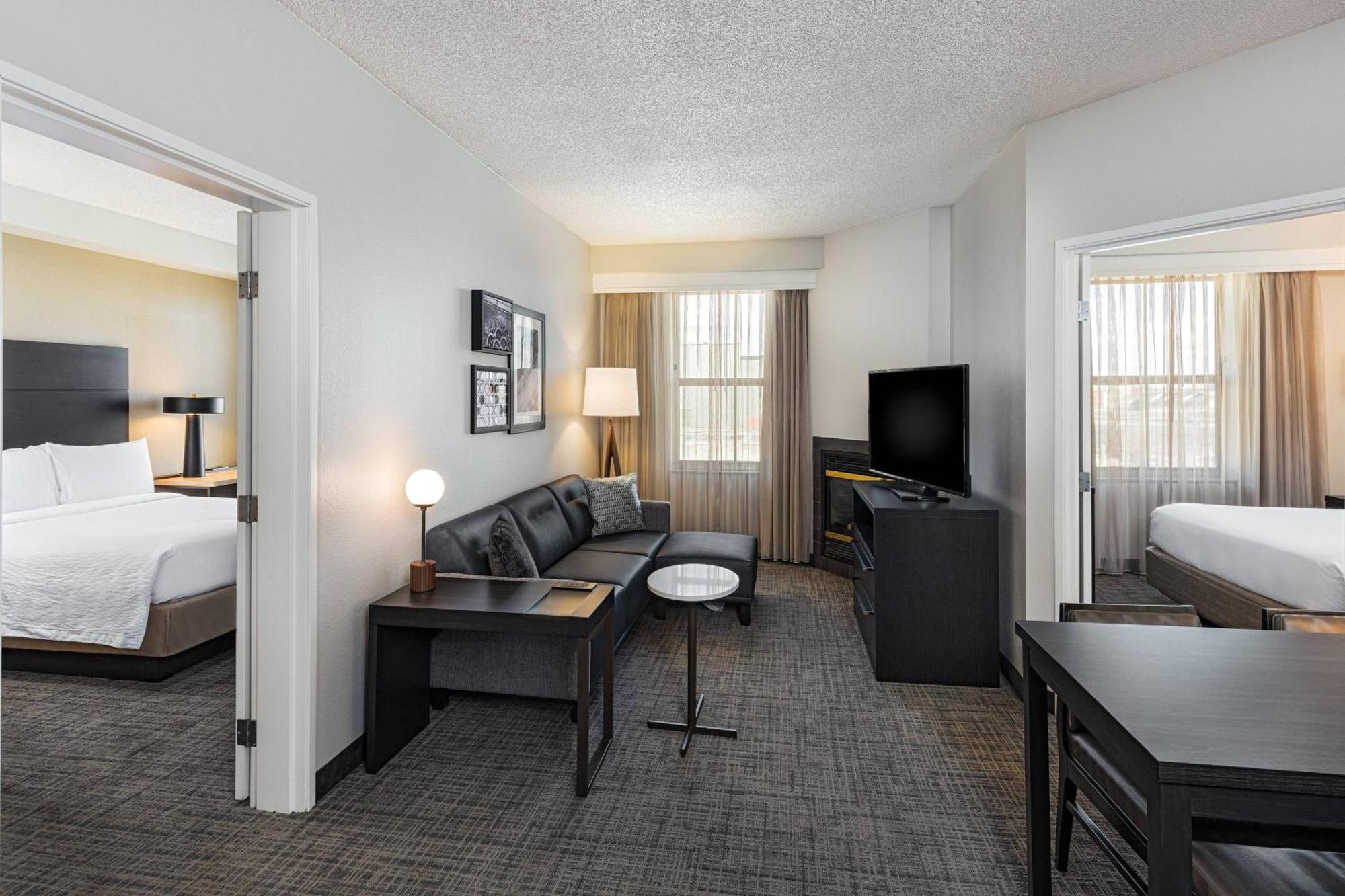 Downtown Hotel