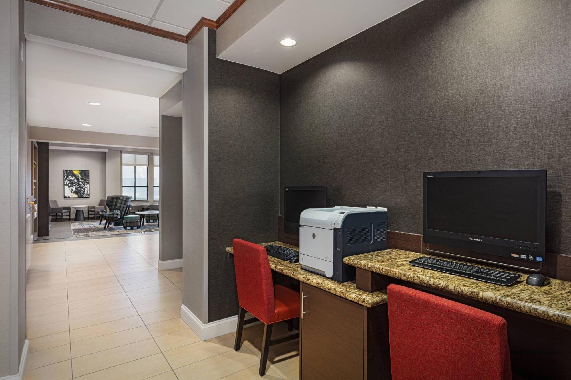 Downtown Hotel 3*