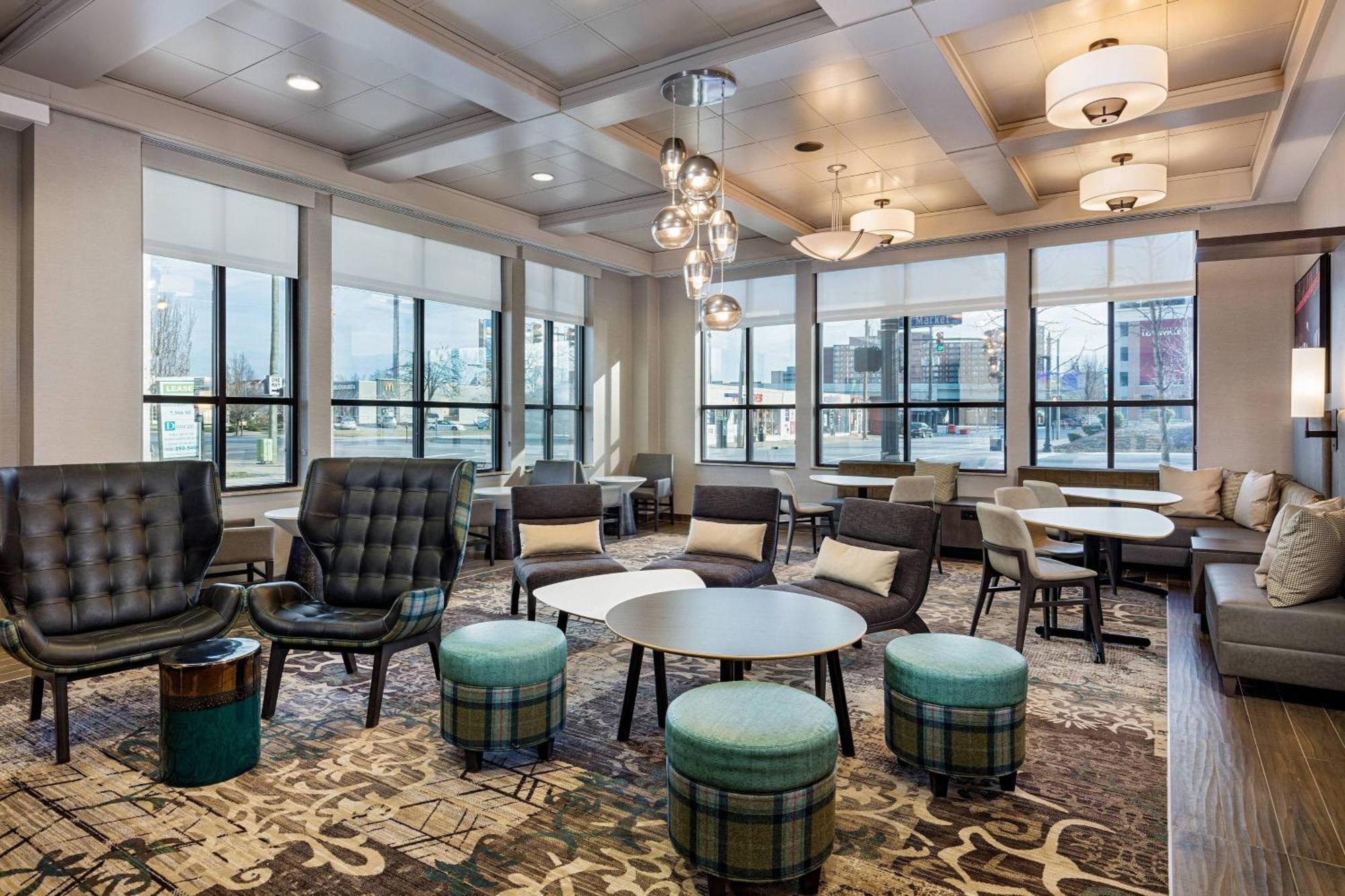 Downtown Hotel 3*