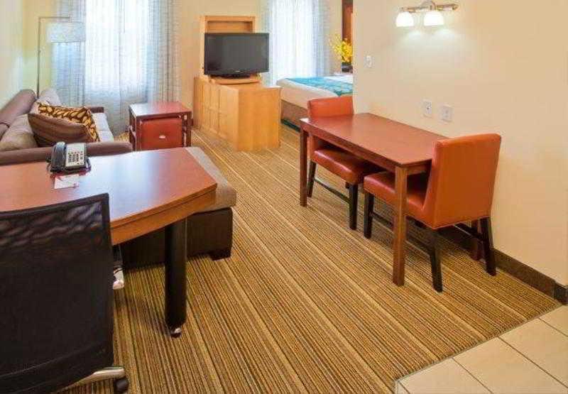 Downtown Hotel