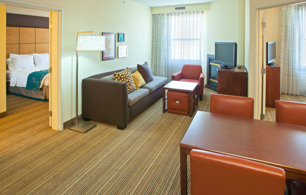 Downtown 3*